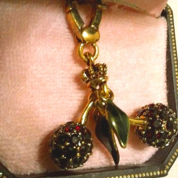 Juicy Couture 2007 Pave Cherry Charm -- YJRU0126 - Picture 1 of 7